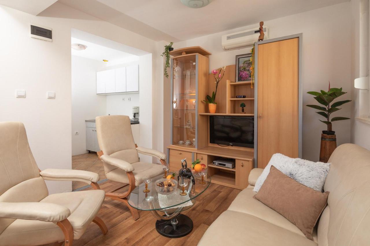 Beach Apartments "Bili Cvitak" Duće 외부 사진